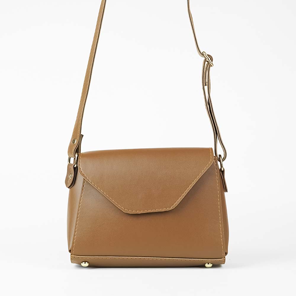 Discord bag brown